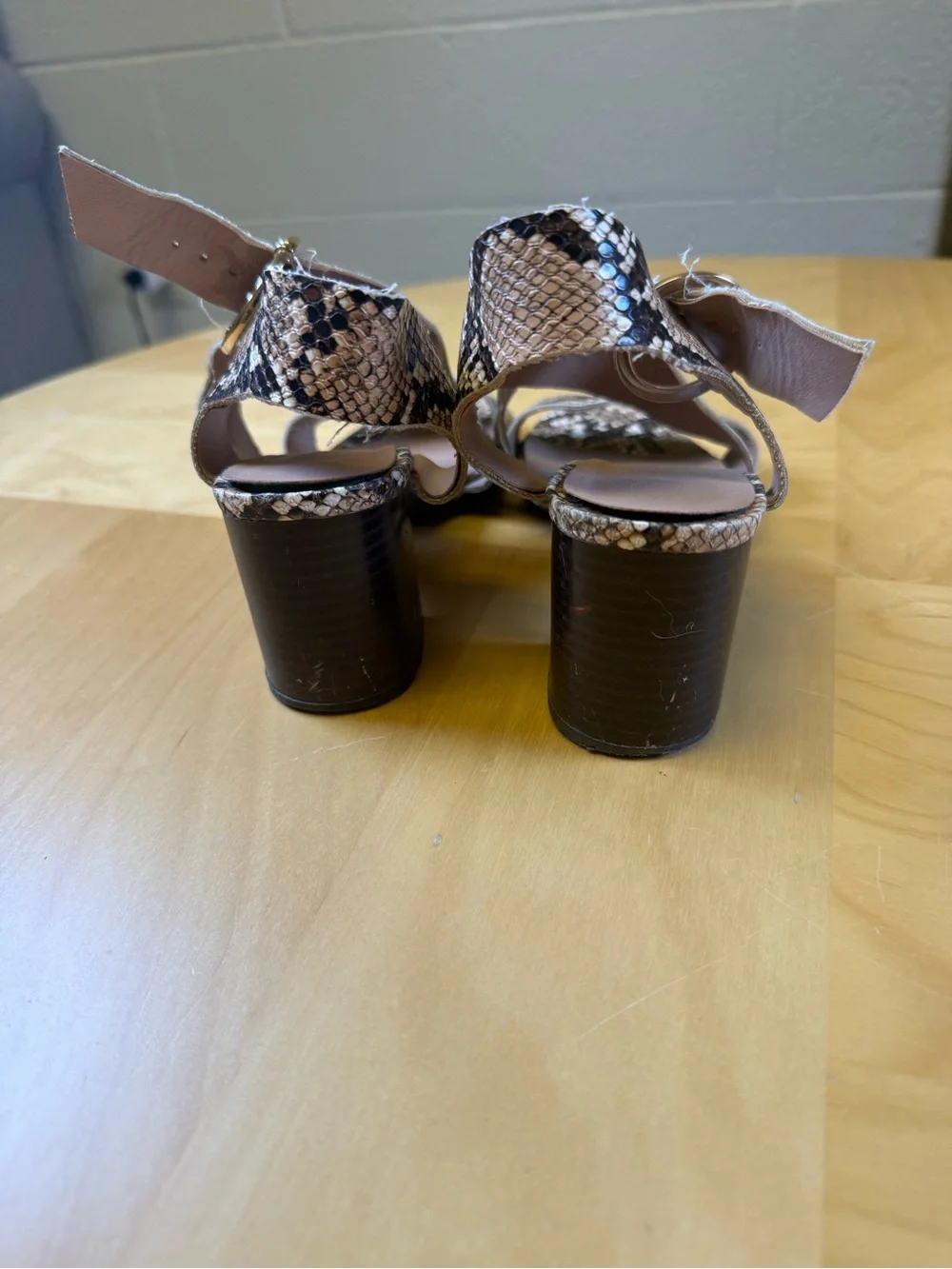 New Look chic snake